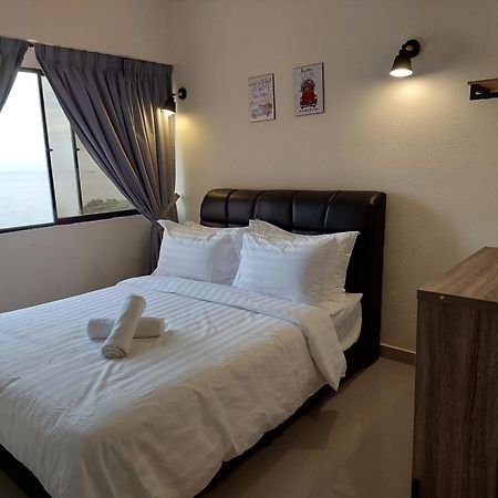Batu Ferringhi Luxury Seaview Suite - 3Br Zewnętrze zdjęcie