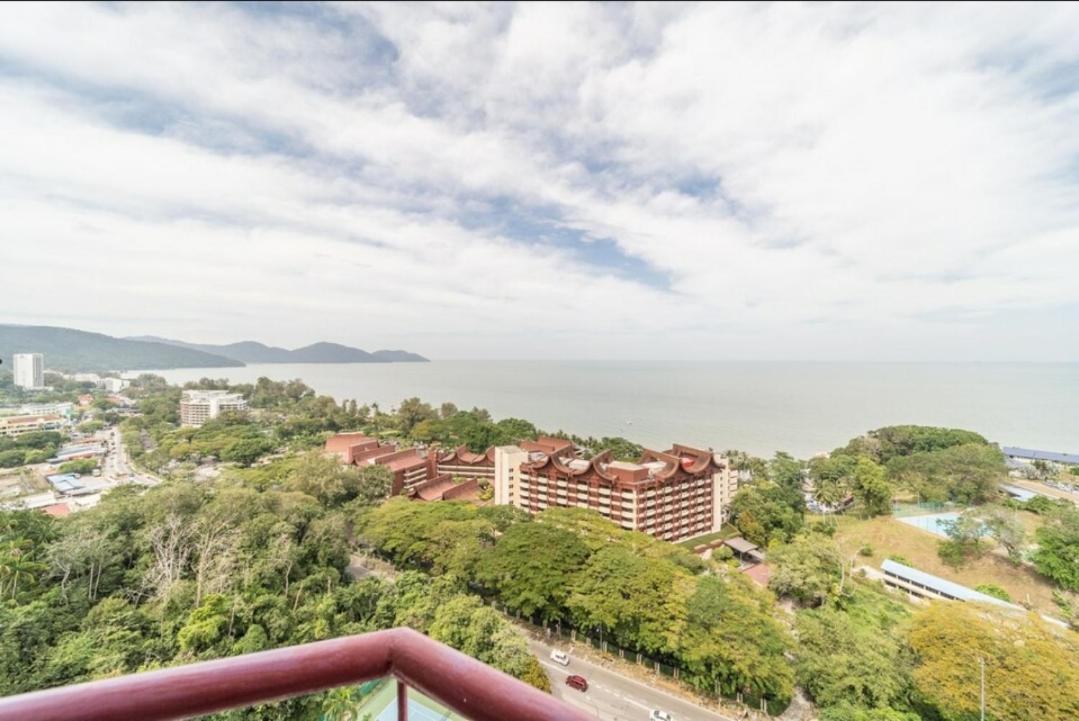 Batu Ferringhi Luxury Seaview Suite - 3Br Zewnętrze zdjęcie