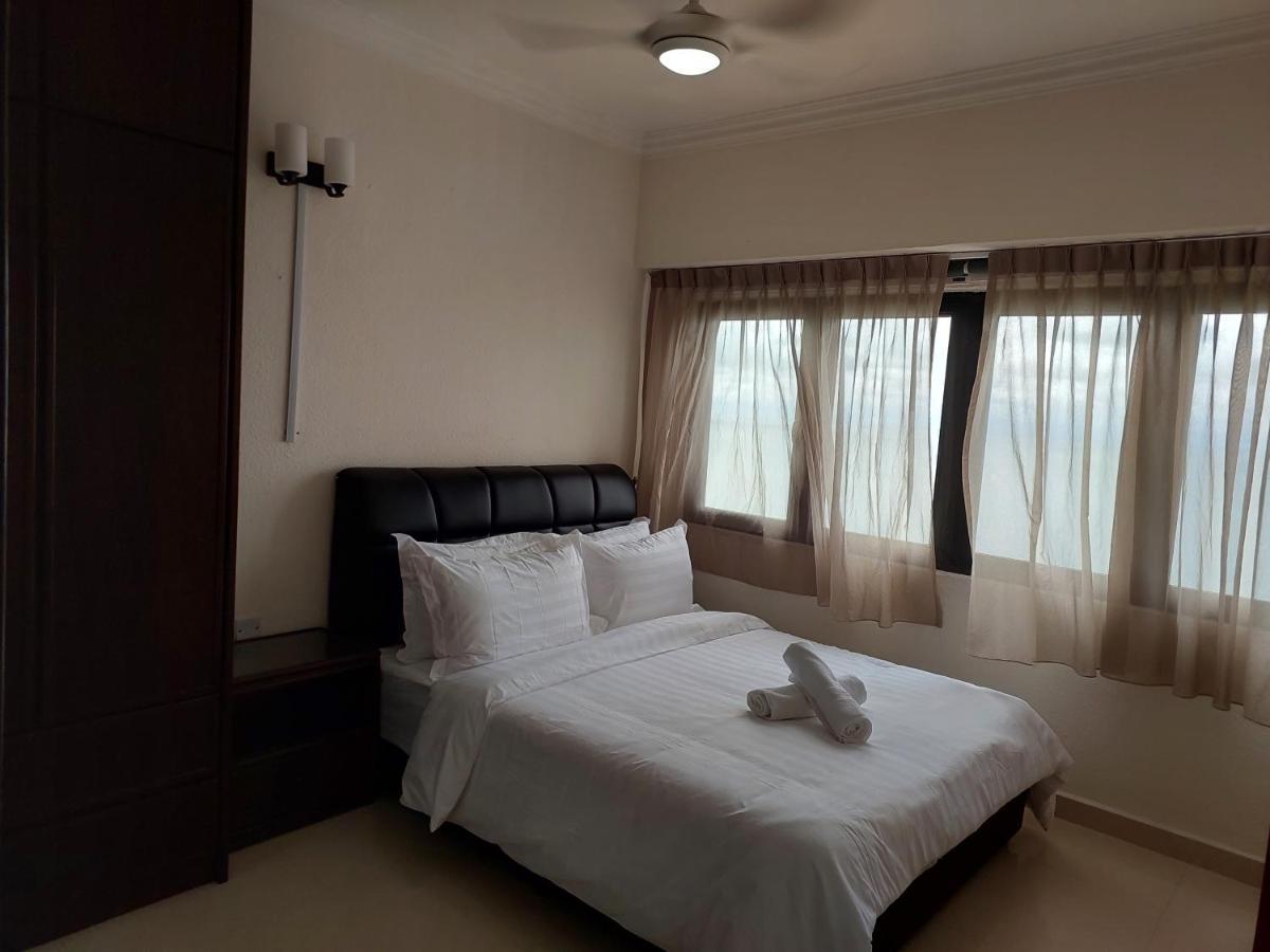 Batu Ferringhi Luxury Seaview Suite - 3Br Zewnętrze zdjęcie