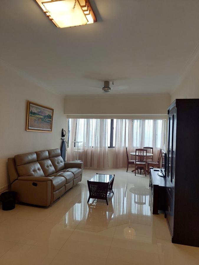 Batu Ferringhi Luxury Seaview Suite - 3Br Zewnętrze zdjęcie