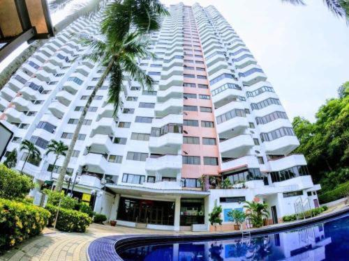 Batu Ferringhi Luxury Seaview Suite - 3Br Zewnętrze zdjęcie